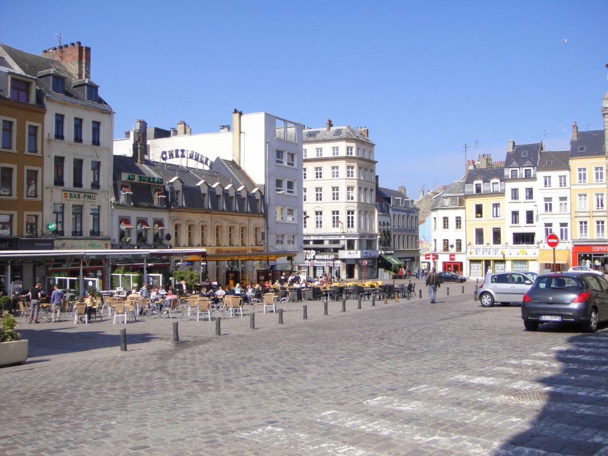 Lumineux T2 Vieille ville 3 pers parking gratuit - by La Source d'OrFée Boulogne-sur-Mer Extérieur photo